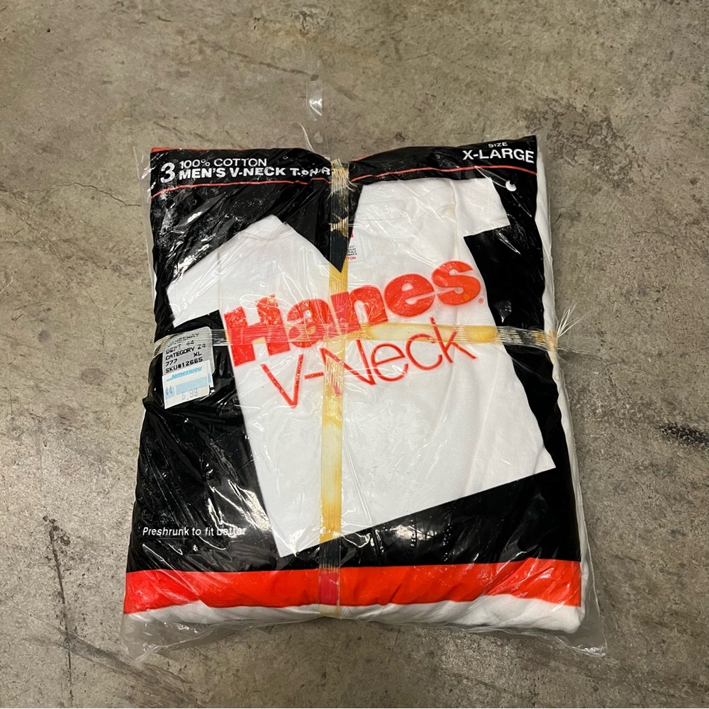 Vintage Hanes White V-Neck Men's T Shirt 3 Pack XL
